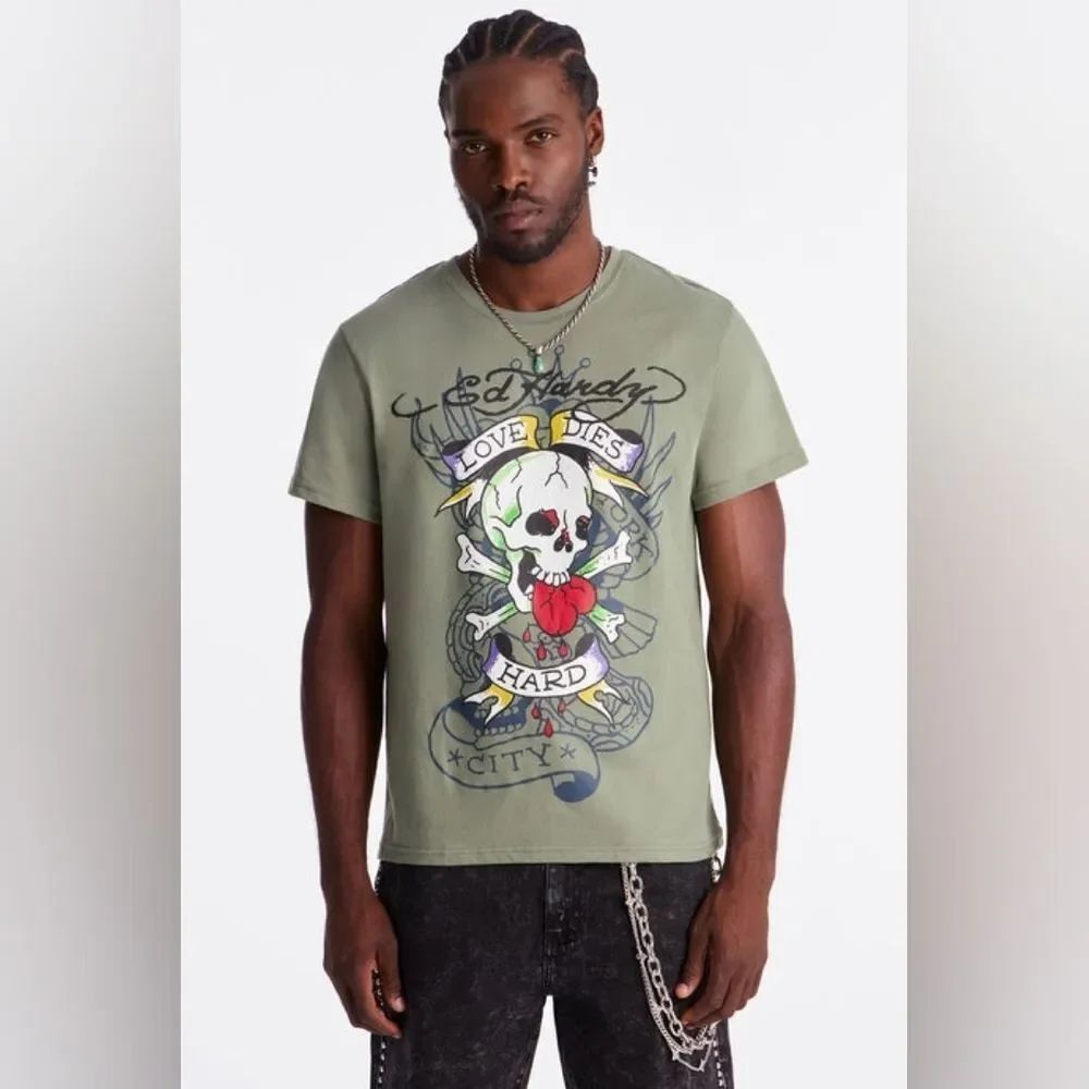 Ed Hardy Love Dies Hard Short Sleeve Tee